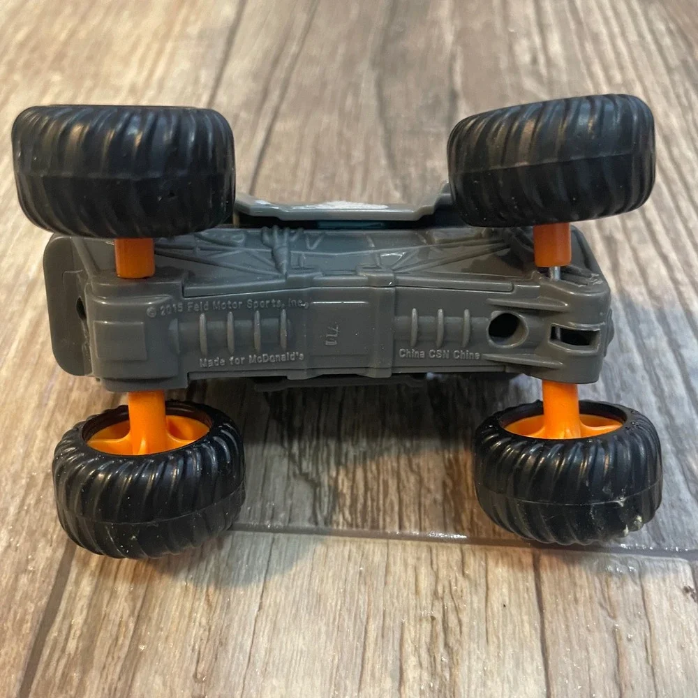 Monster Jam Max-D Maximum‎ Destruction Grey Monster Truck 2015 McDonalds Toy
